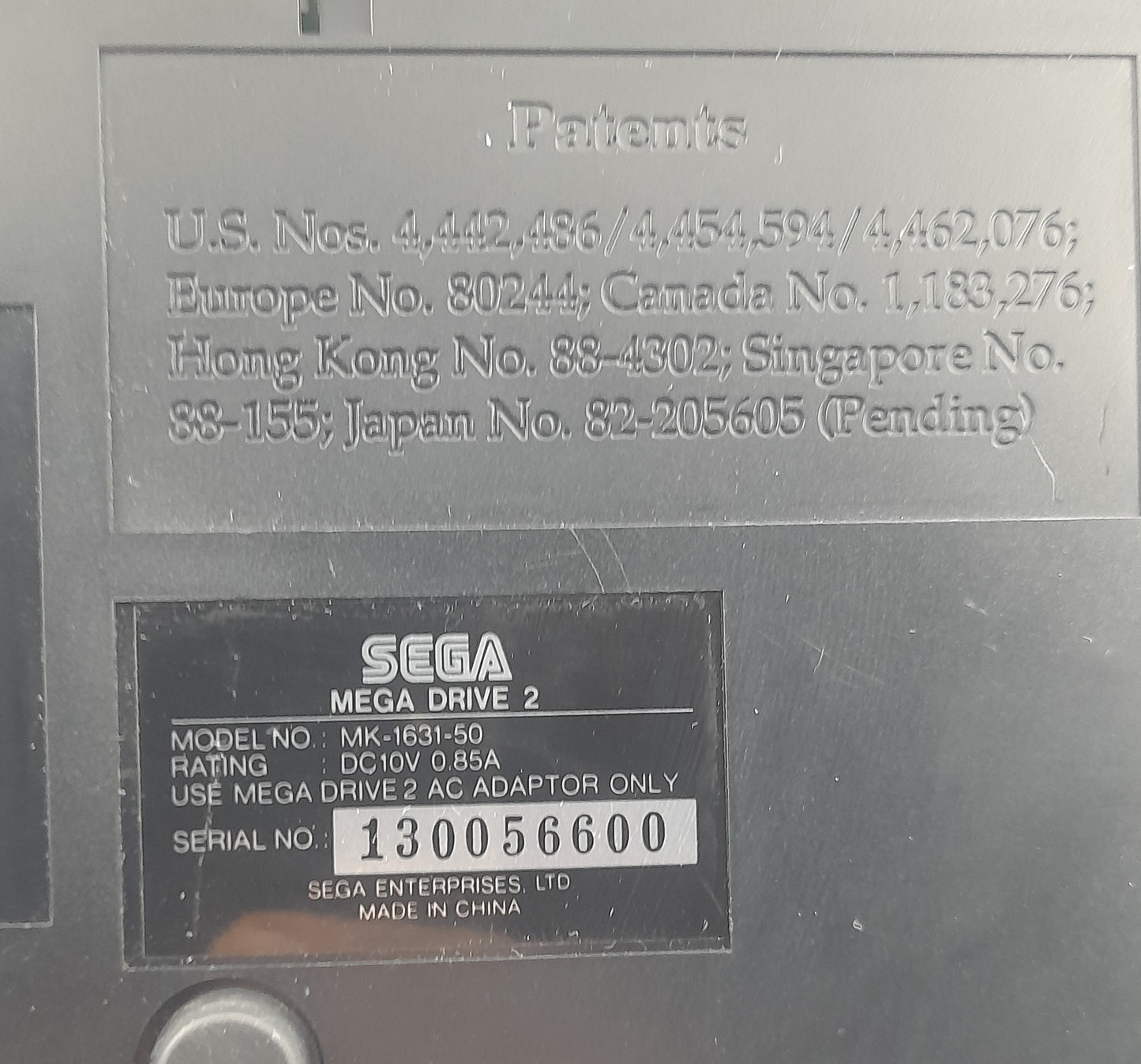 Console Sega Mega Drive II + 2 manettes + Notice + Light Phaser + 34 Jeux – Lot Complet