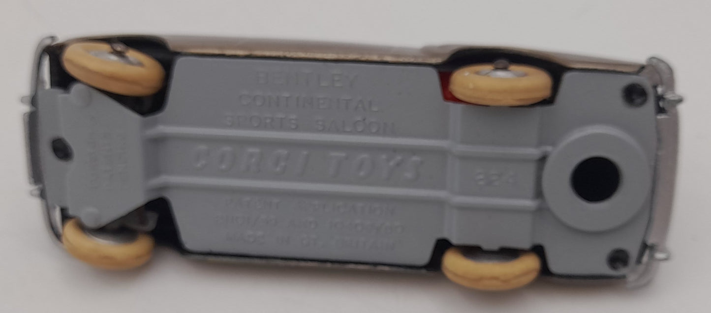 Corgi Toys 224 Bentley Continental Sports Saloon 1 43 restaurée très bon état