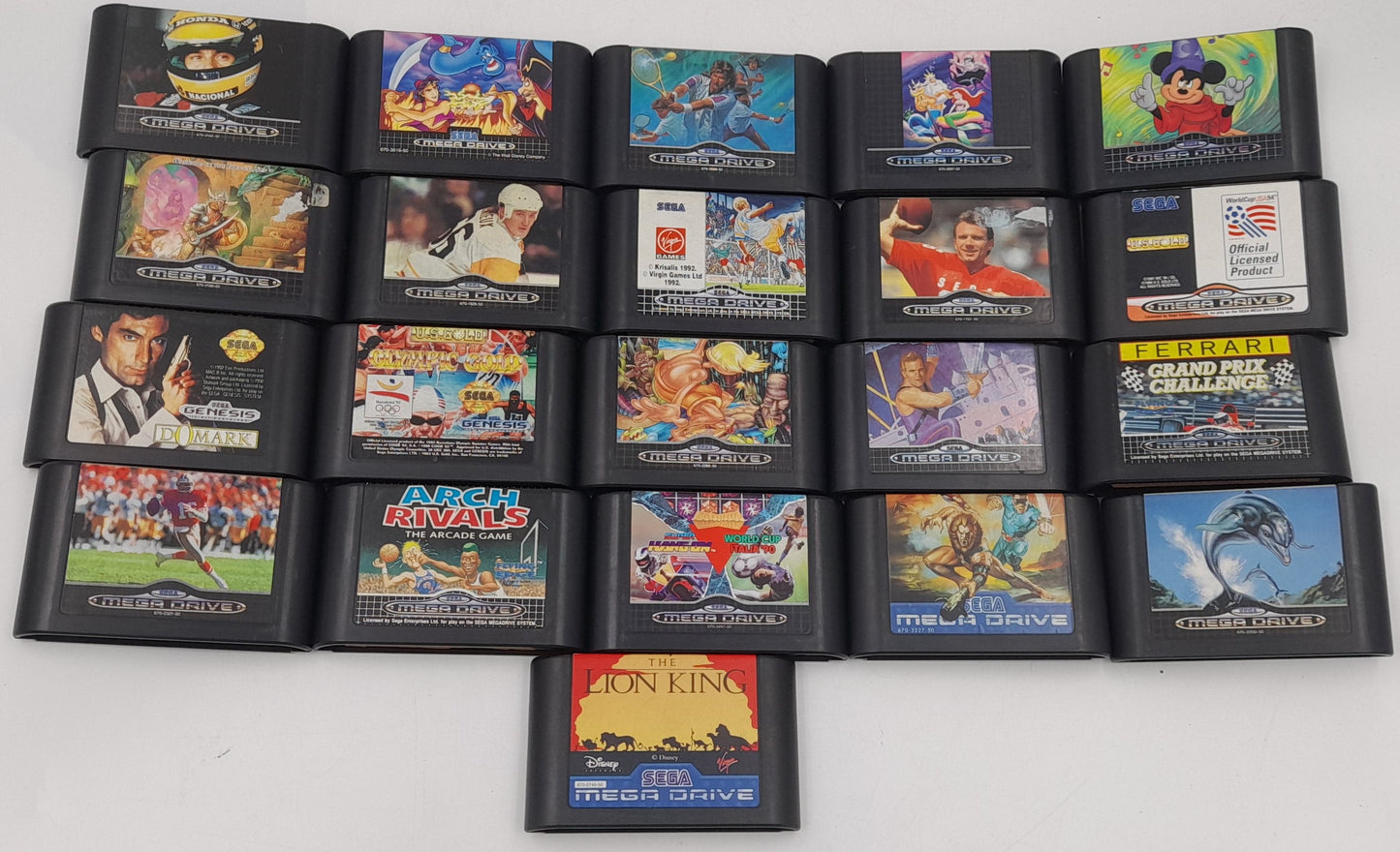 Console Sega Mega Drive II + 2 manettes + Notice + Light Phaser + 34 Jeux – Lot Complet