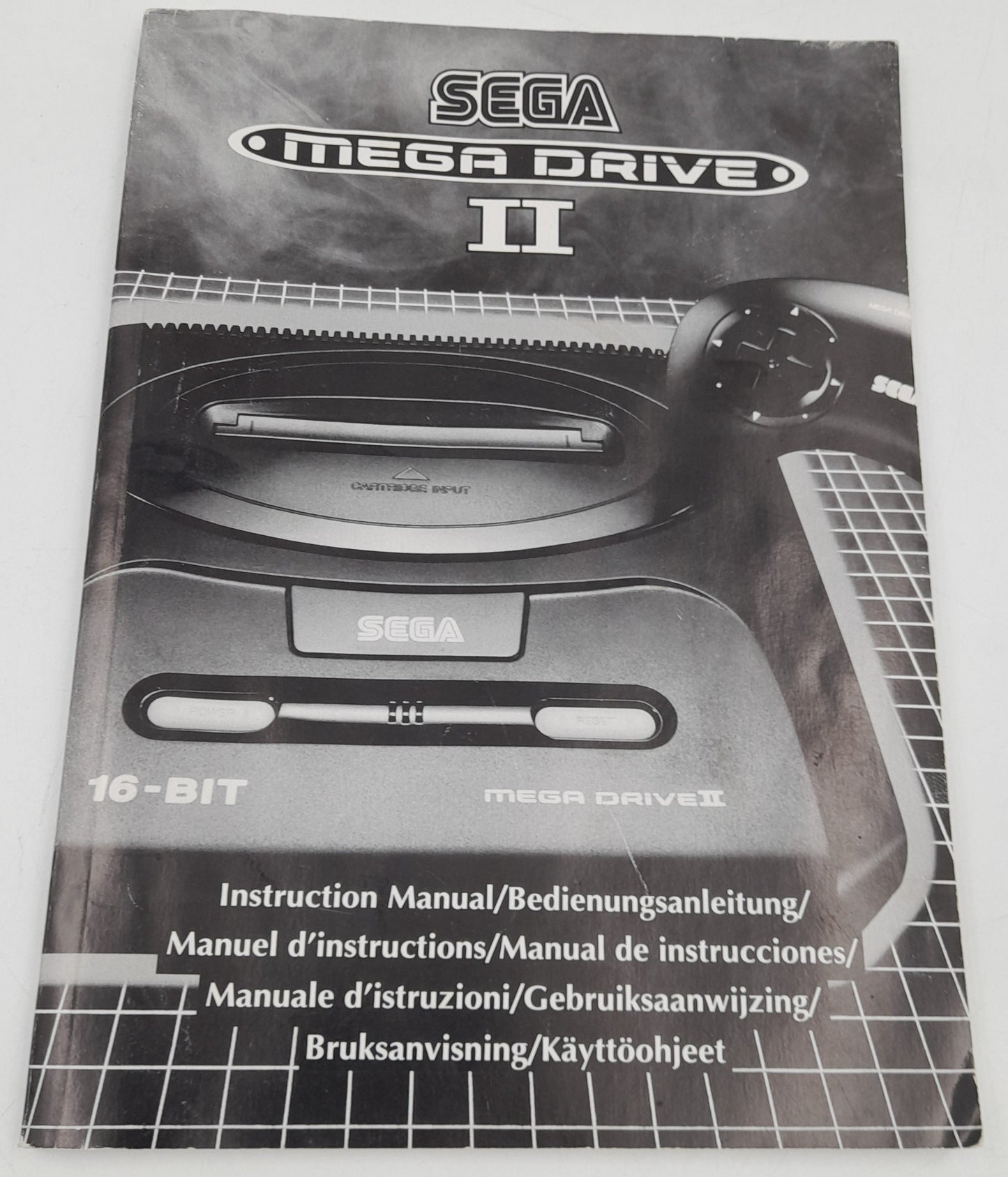 Console Sega Mega Drive II + 2 manettes + Notice + Light Phaser + 34 Jeux – Lot Complet