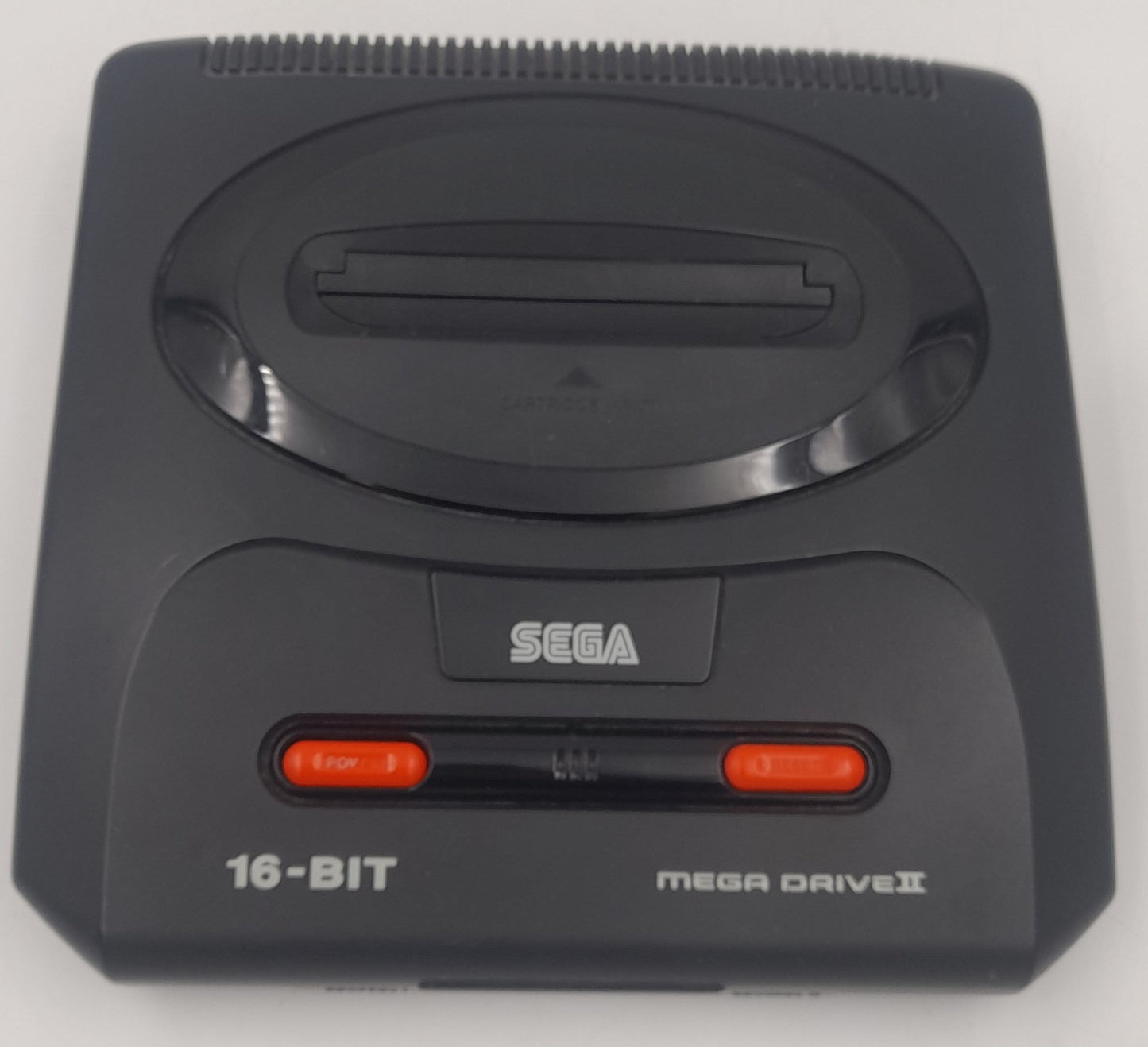 Console Sega Mega Drive II + 2 manettes + Notice + Light Phaser + 34 Jeux – Lot Complet