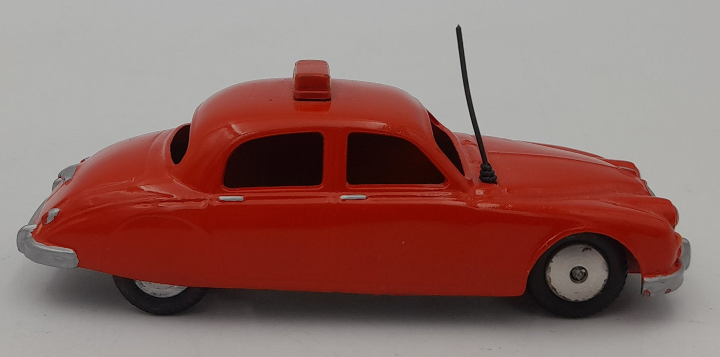 Corgi Toys Jaguar 2.4 Litre 1 43 Britain restaurée très bon état