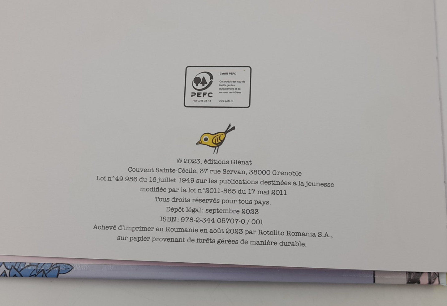 À la fenêtre – Sophie Astrabie / Glénat Jeunesse 2023