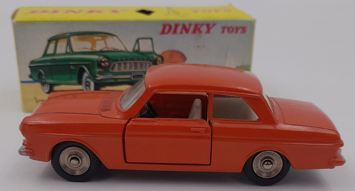 Dinky Toys Ford Taunus 12M n°538 avec boîte d’origine – Meccano France – État proche du neuf