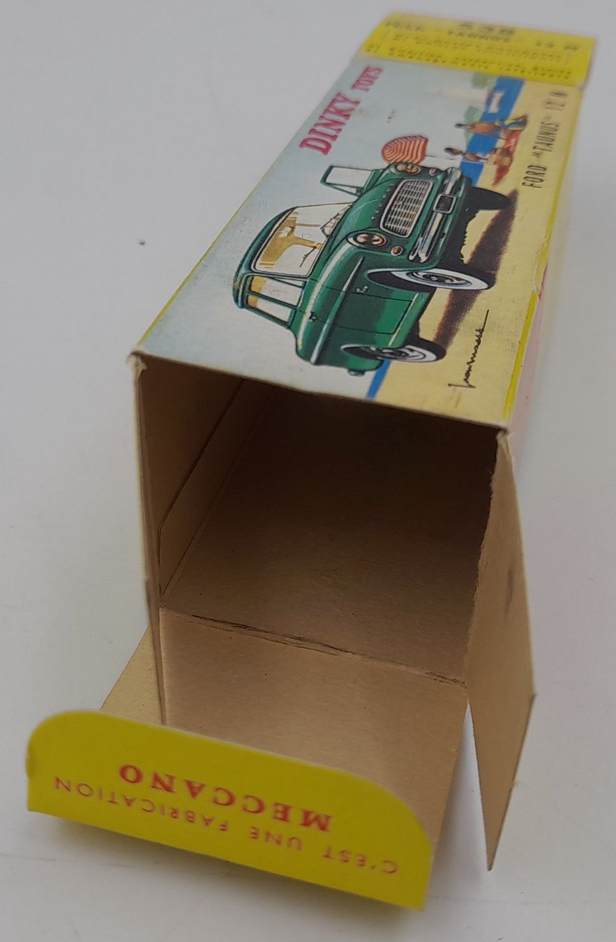 Dinky Toys Ford Taunus 12M n°538 avec boîte d’origine – Meccano France – État proche du neuf