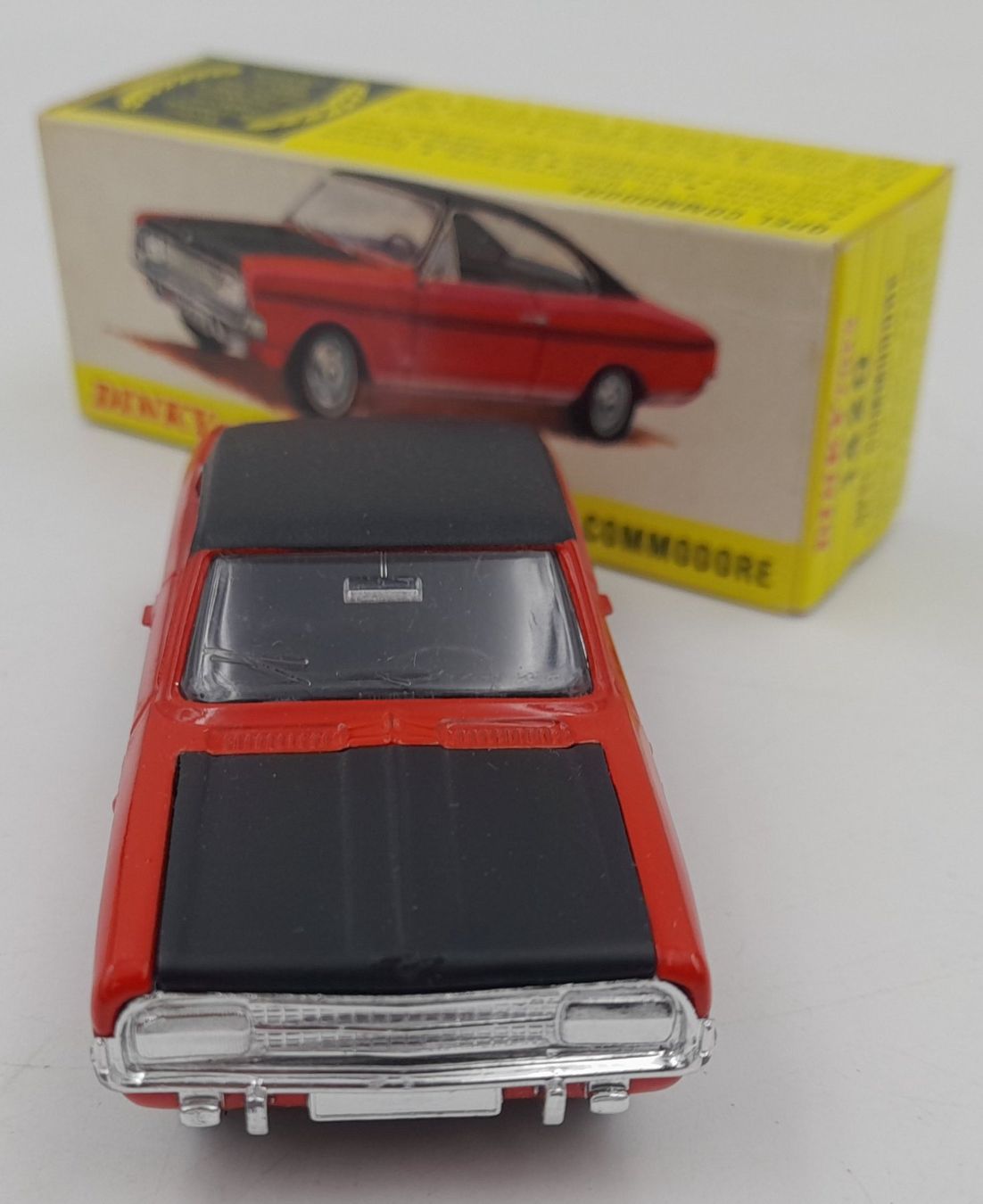 Dinky Toys Opel Commodore 1420 avec boîte d’origine – Meccano Tri-ang France – 1/43